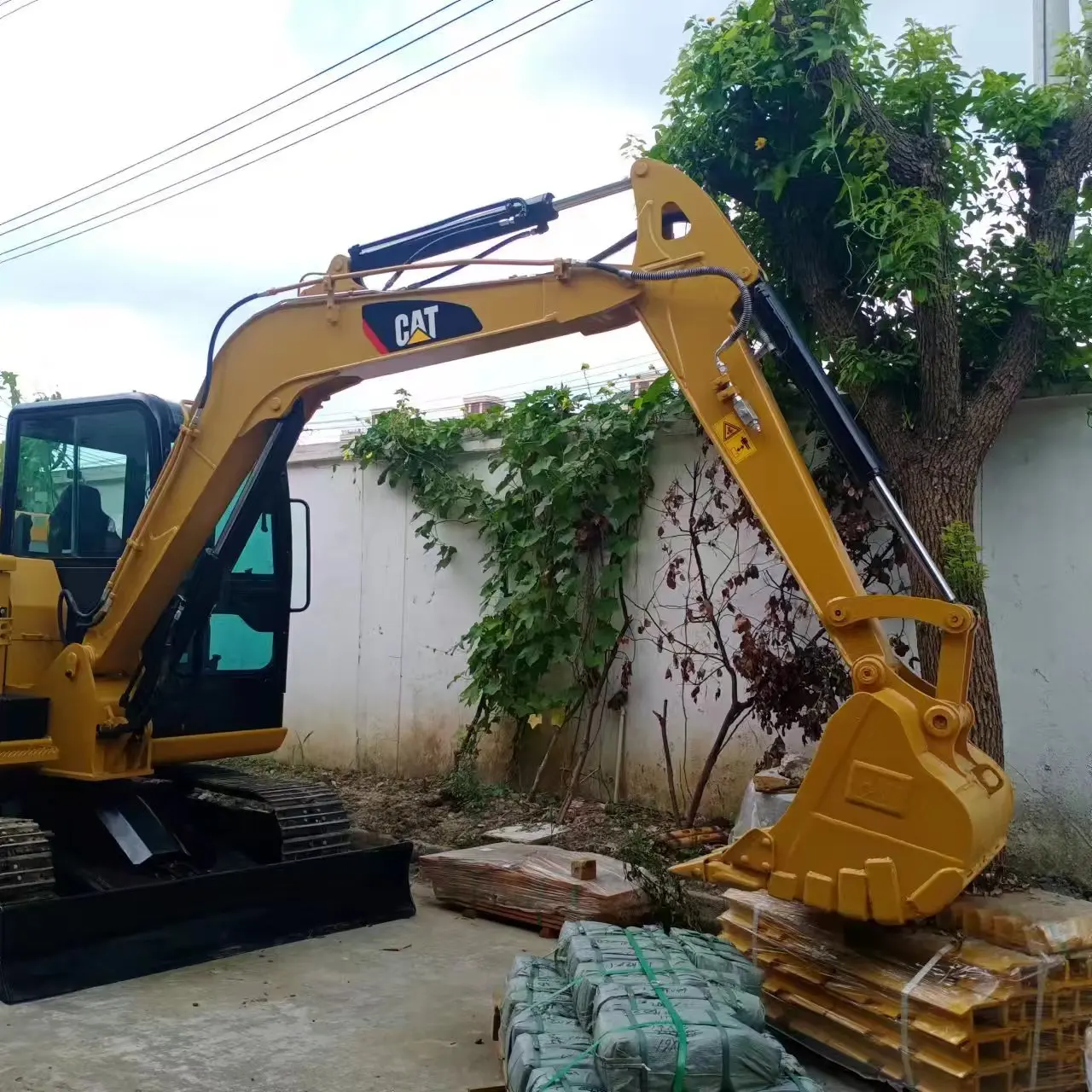 used mini digger crawler CAT 305.5E  excavator heavy machine for sale Mini excavator sale in shanghai