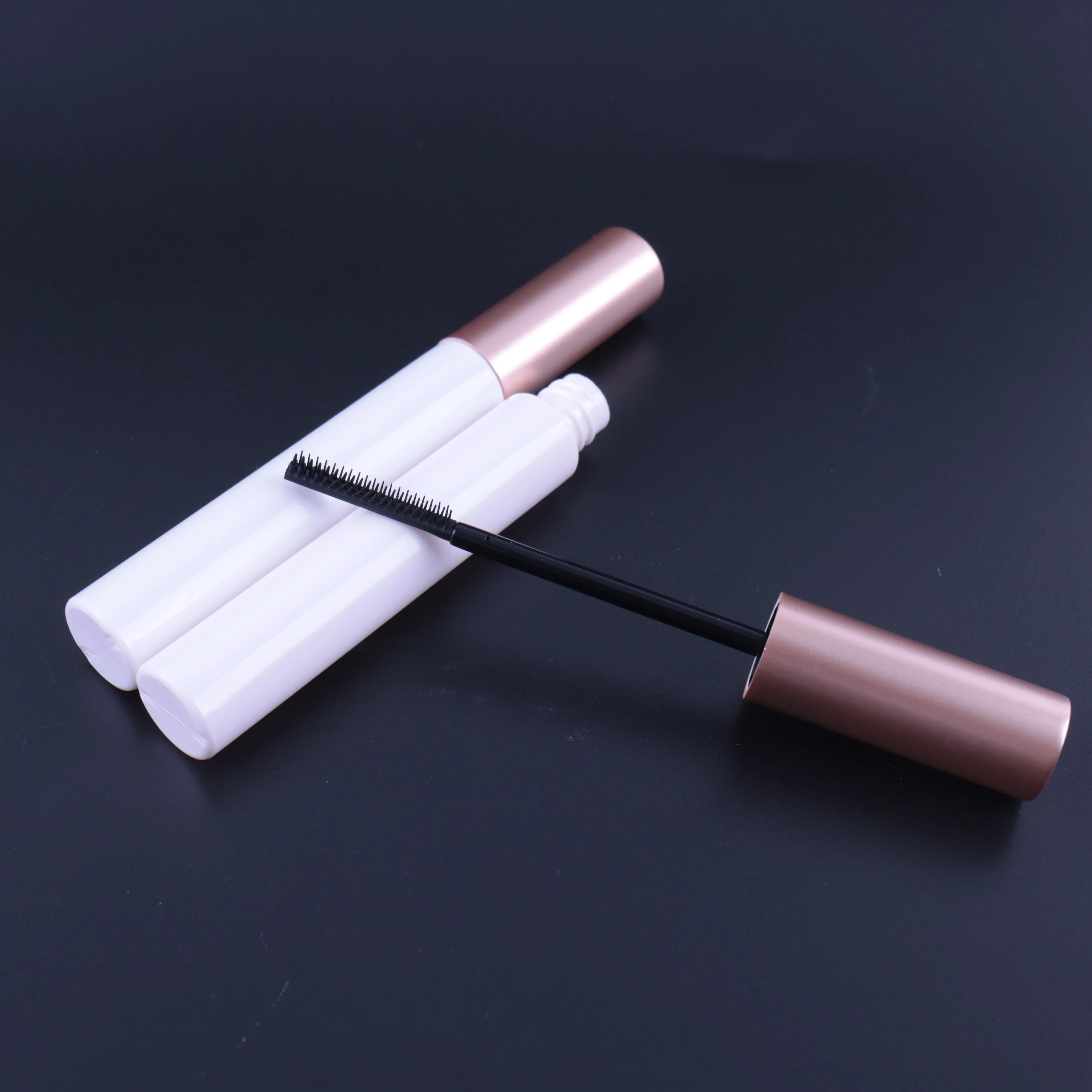 Rose Gold Cap White ABS Mascara Tube Plastic Empty Volume for Skin Care Cosmetic Use Cylinder Shape for Blush Packaging