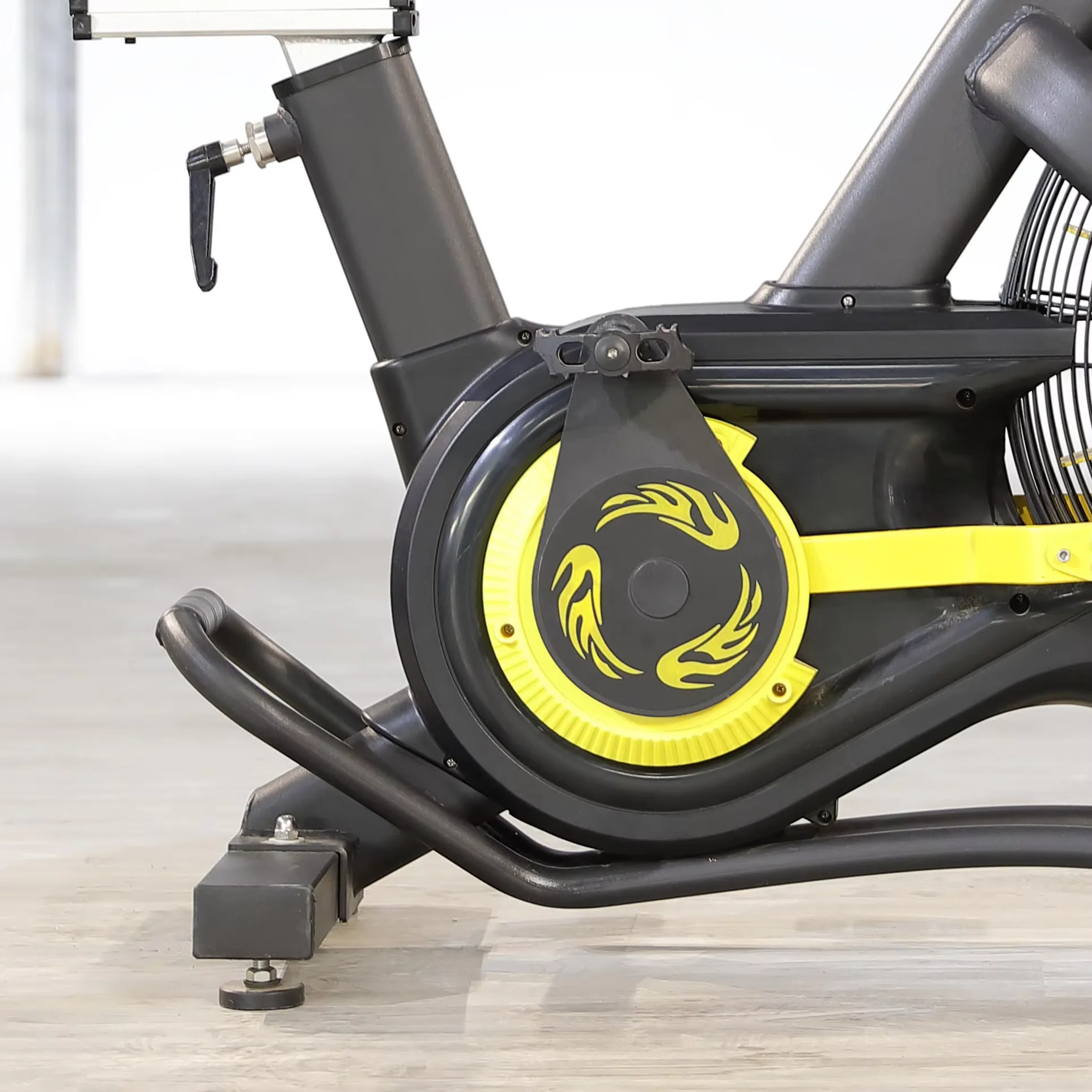 Whisper-Quiet Indoor Cycling Stationary Bike Heavy Flywheel Magnetic Resistance Cardio Workout Elliptical Trainers