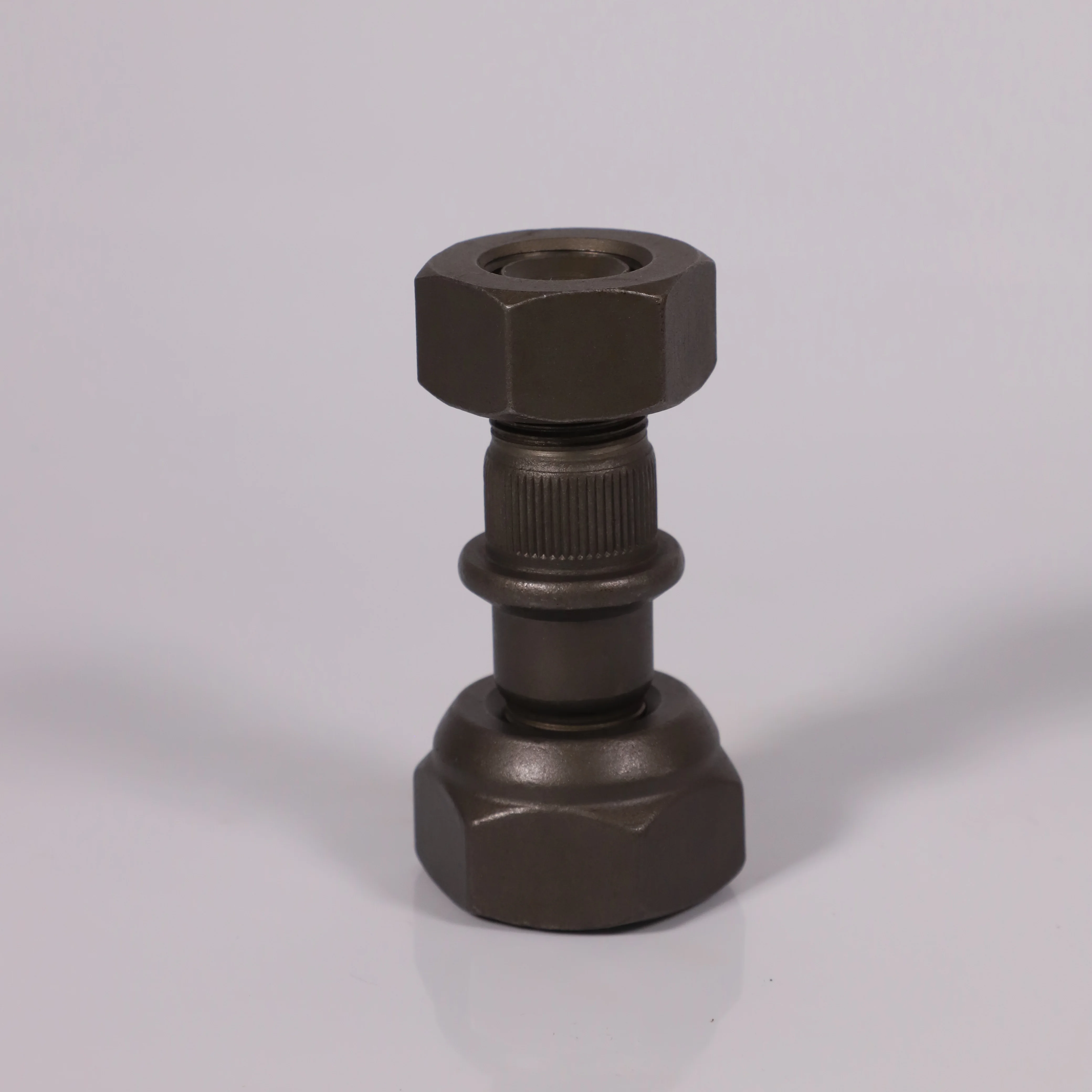 Japanese Heavy truck Wheel stud bolt ISUZU NPR41 front M20X1.5/22X1.5X87  wheel bolts and nuts