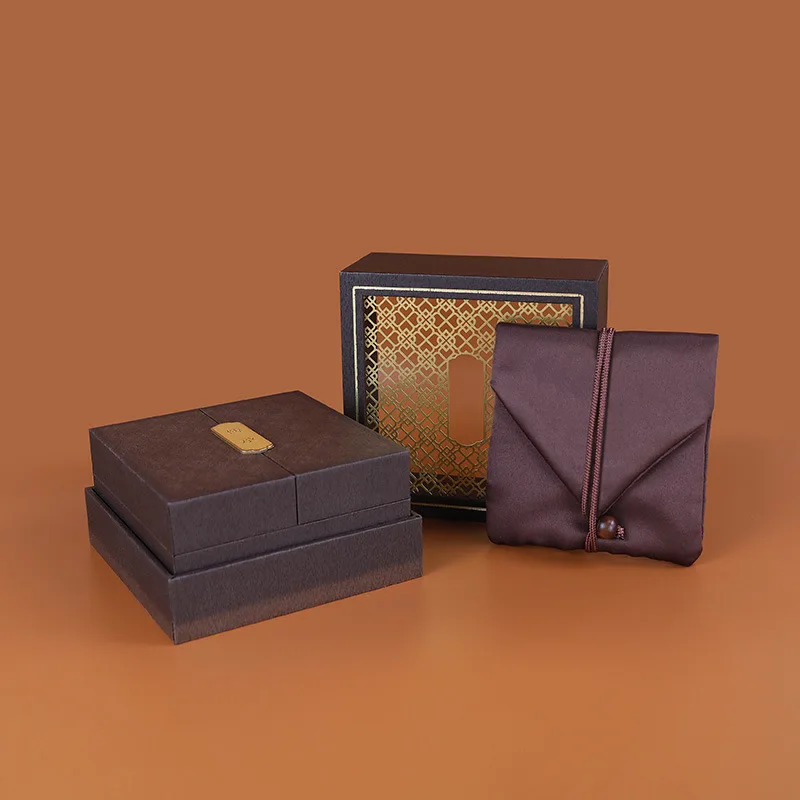 Factory Wholesale Inheritance Ancient Method Gold Bracelet Box Laser Hollow Jade Packaging Box Flannel Bag Jewelry Box