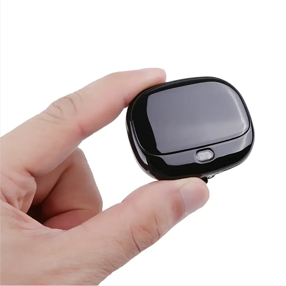 Wholesaler GPS Tracker for Dogs Waterproof Location Pet Tracking Smart Collar Light Up Dog Collar GPS dog fence GPS tracker chip