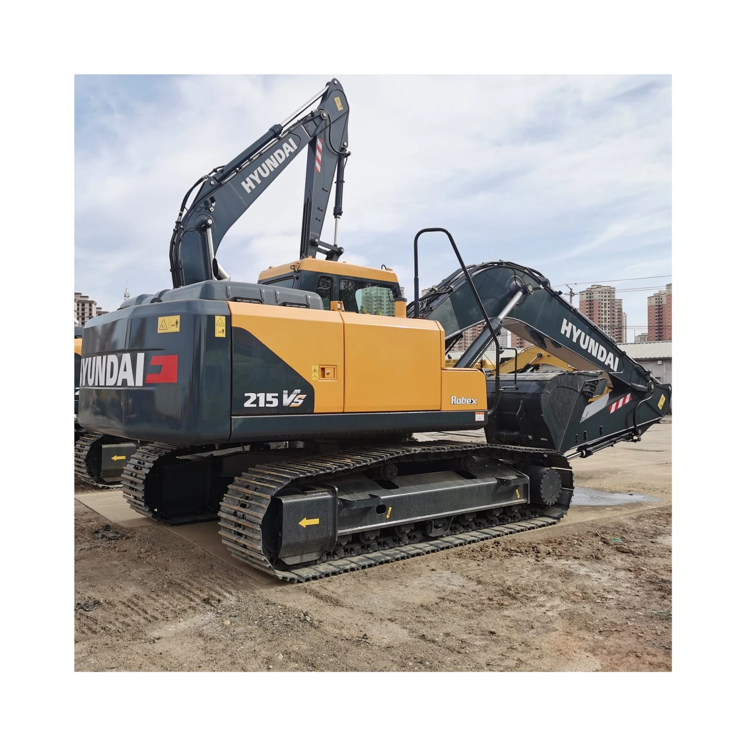 Hot Selling Second Hand Excavator Hitachi 215vs In Good Condition Hitachi 210 and Hitachi 225 For Sale