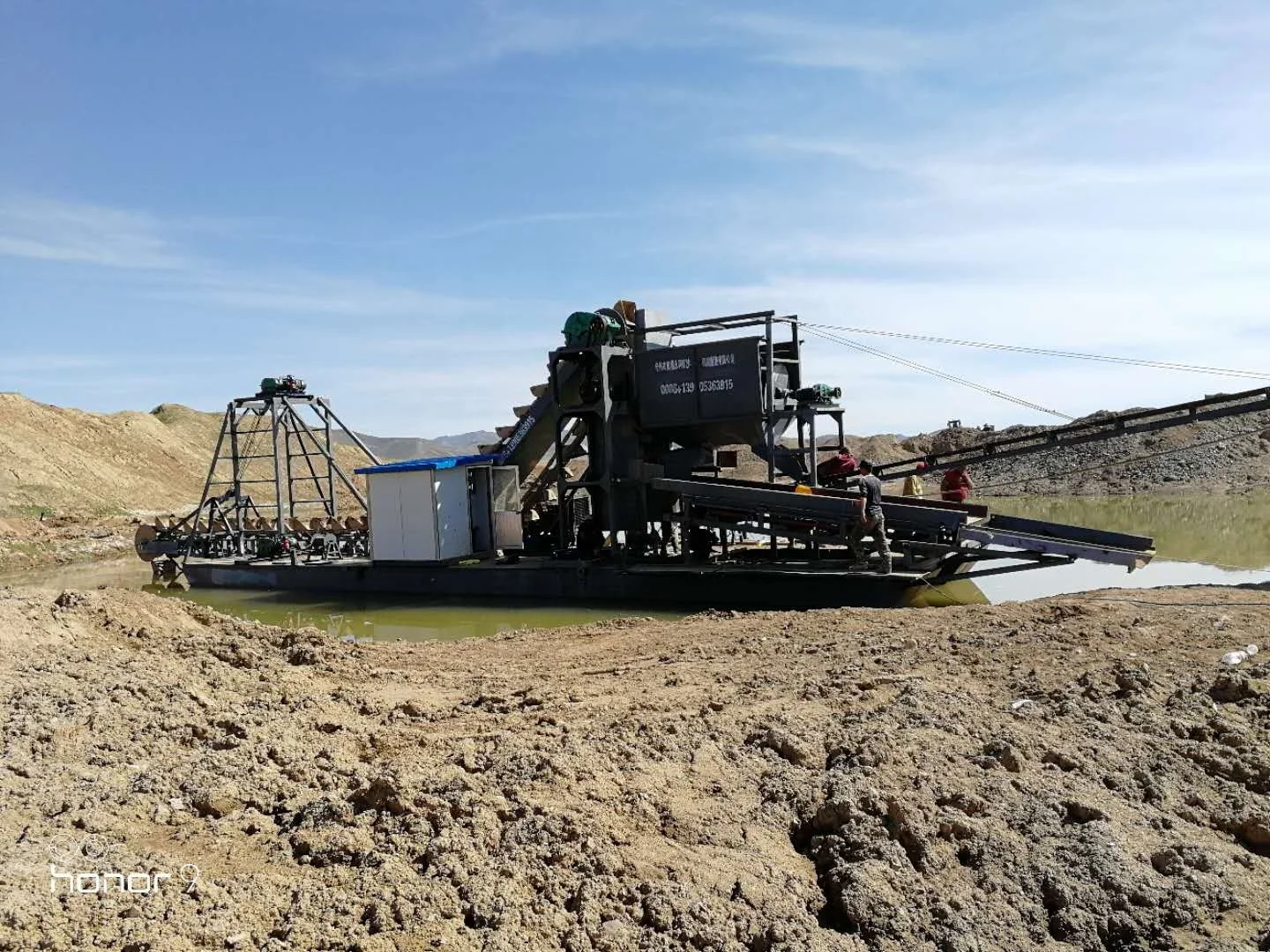 2024 Top Quality  Bucket Chain  Gold Dredger for Alluvial Sand Mining in Madagascar