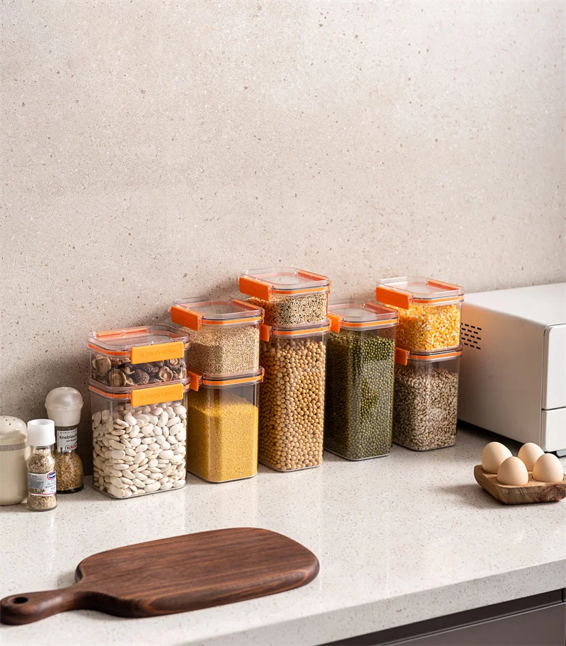 Pinmoo High Quality Airtight Plastic Jar Food Storage Containers with Lids Food Preservation Set