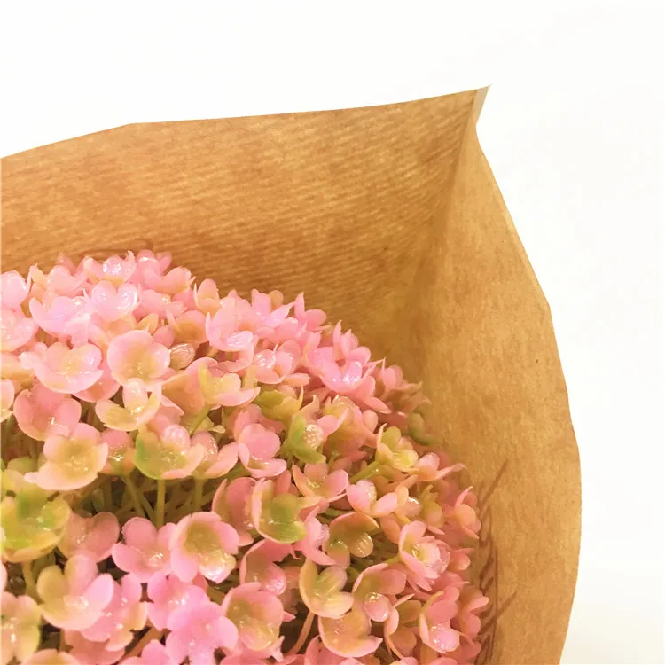 Переработанный крафт-бумажный материал, принимаем индивидуальный логотип, цветочный рукав