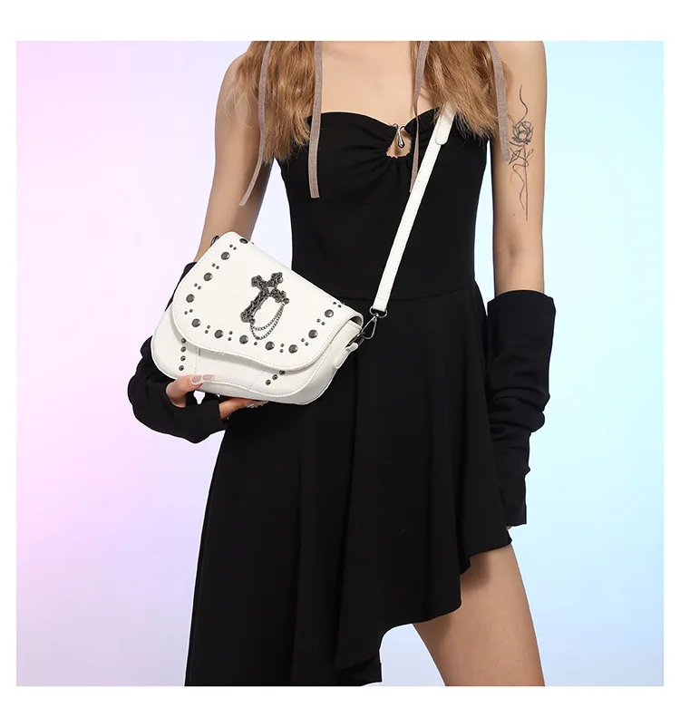 Fashionable Skull Rivet Gothic Bags For Women Pu Leather Simple Street Punk Style Crossbody Shoulder Flap Bags