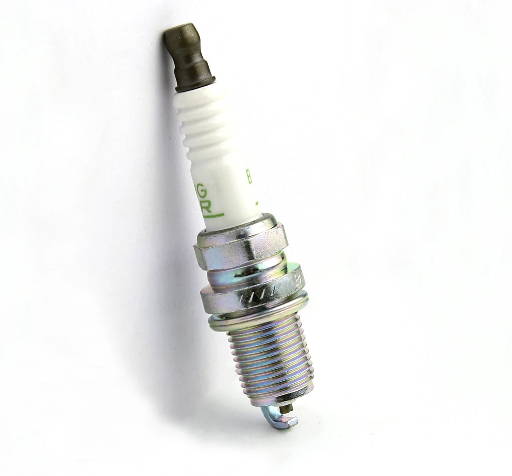 spare parts burner spark plug sale for SUZUKI japanese car engines BK6RE-11 2756 cheap price spark plugs car accessories