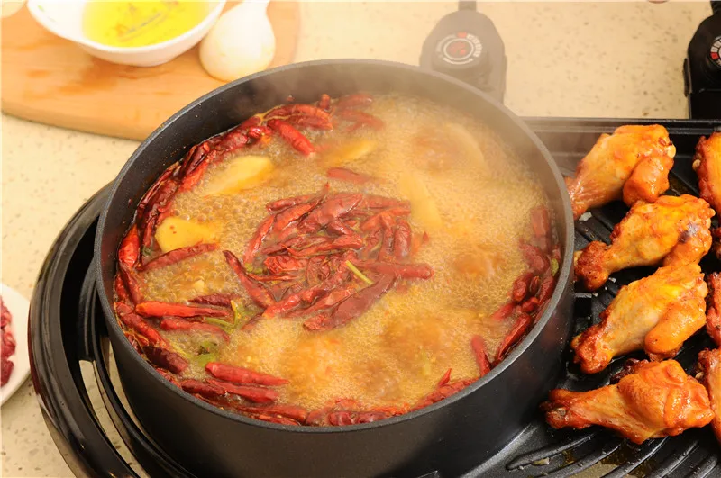 6 People Home Appliance Kitchen BBQ Electric Hot Pot and Grill