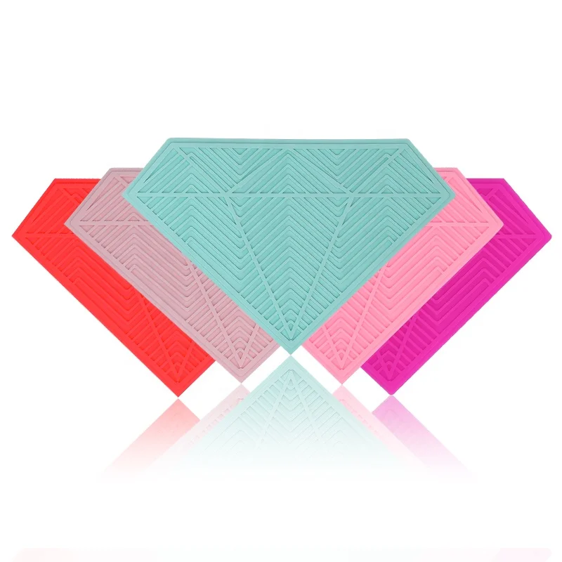 New product diamond shaped silicone makeup brush cleaning mat pad makeup brush cleaner