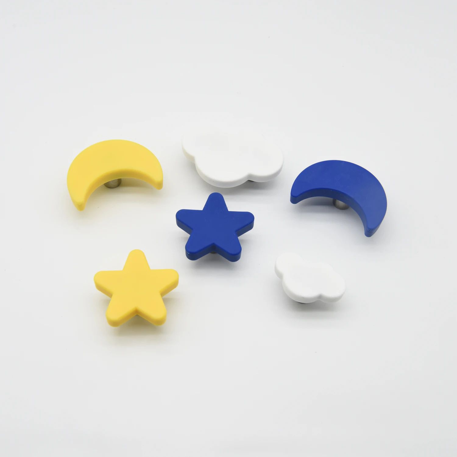 cute cabinet handle with different color