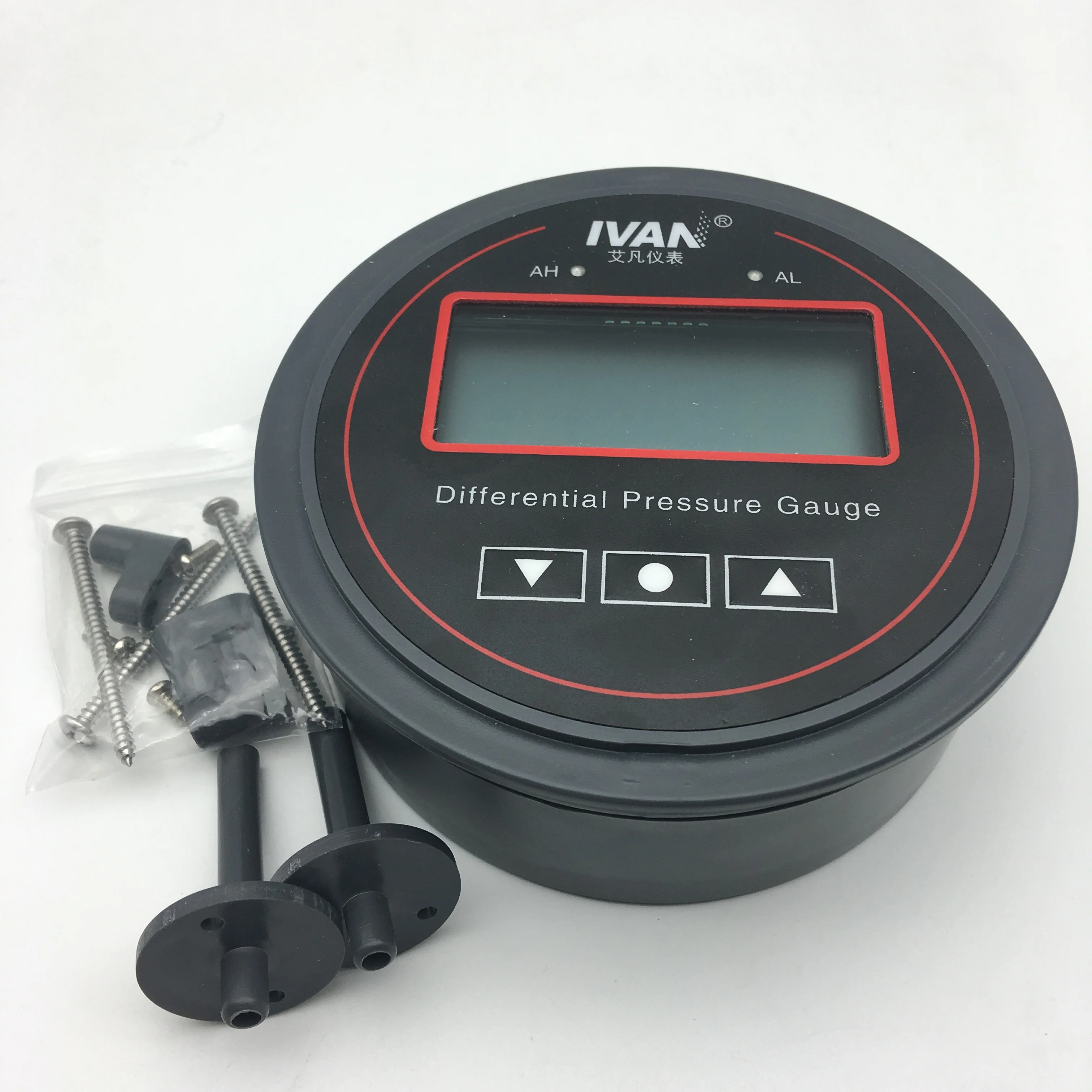 Micro differential pressure meter with switch point