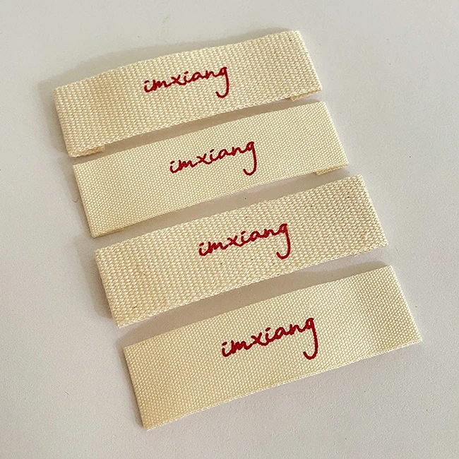 Custom Design Logo Satin/Cotton/Polyester Printed Woven Fabric Labels for Clothes/Hat/Bags/Shoes