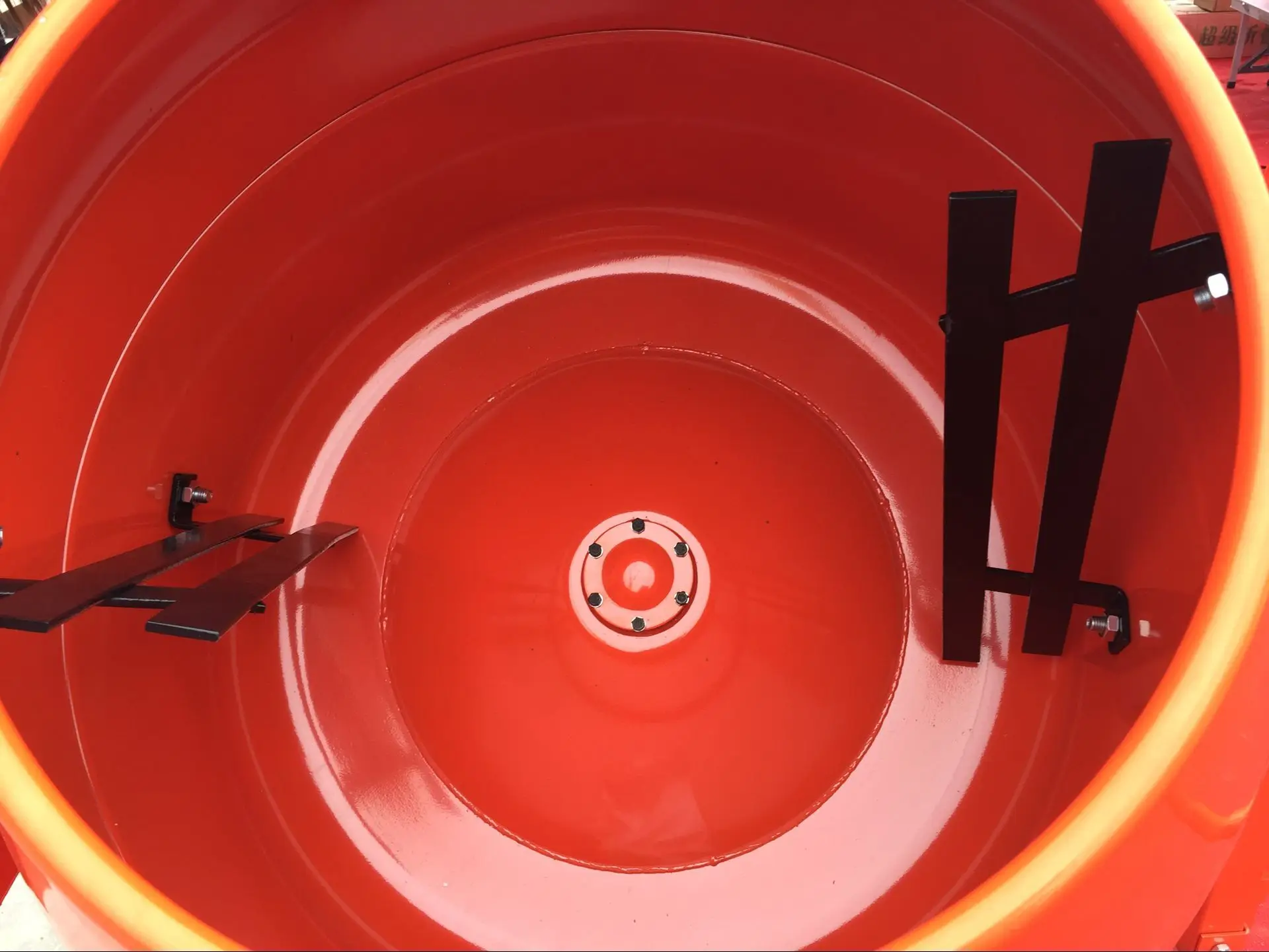 QK high quality Vertical mixer can mix all kinds of building materials