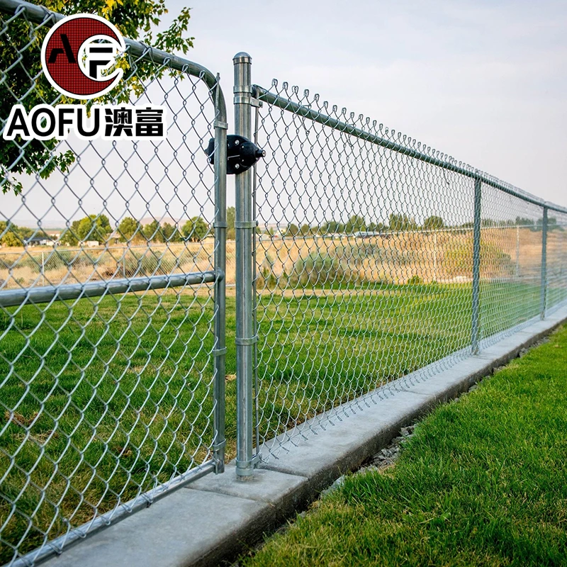 Hot Dipped Galvanized 70mm 8 ft High Chain Link Mesh Garden Iron Wire Mesh Fence BWG 16 Chain Link Fence/netting For Sport Field