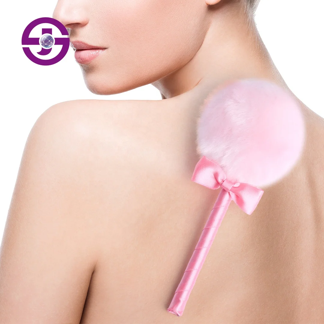 Plush Brush Cosmetics Makeup Powder Puff With Long Handle High Quality Body Highlighter Makeup Puffs