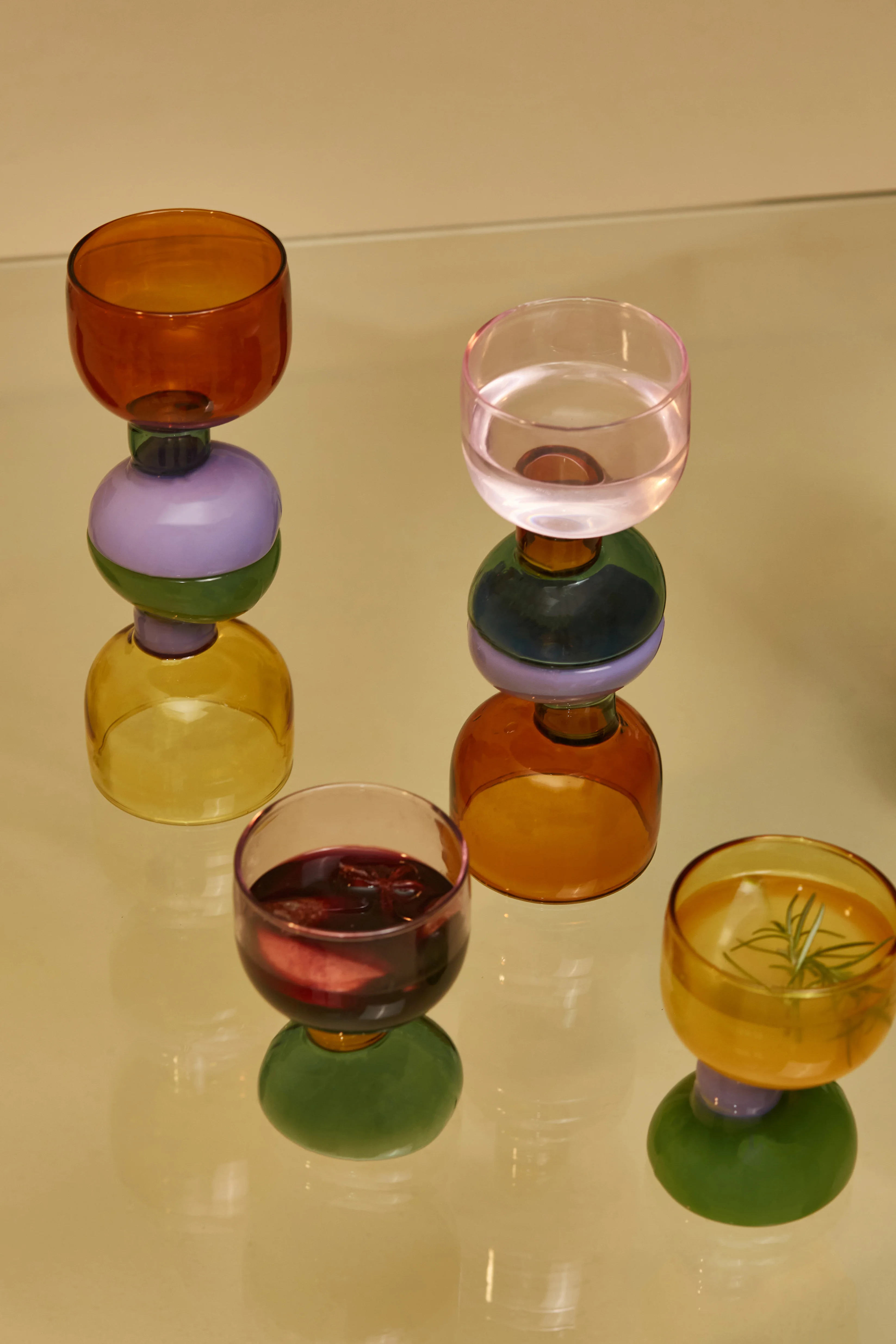 Нестандартная термостойкая цветная чашка из боросиликатного стекла для напитков коктейлей чая молока сока OEM ручная работа