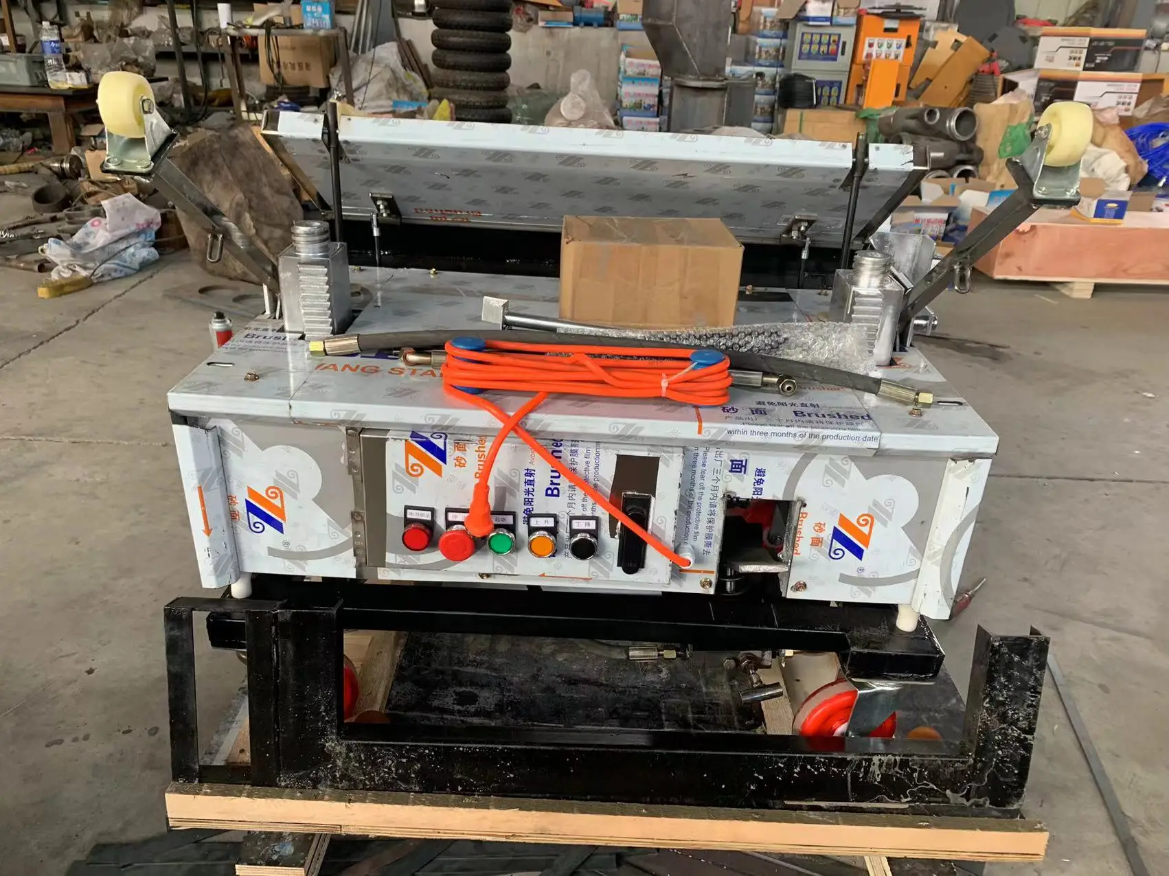 New Type Factory Cheap Price Automatic Wall Plastering Machine/Render Machine/Auto Rendering Machinery