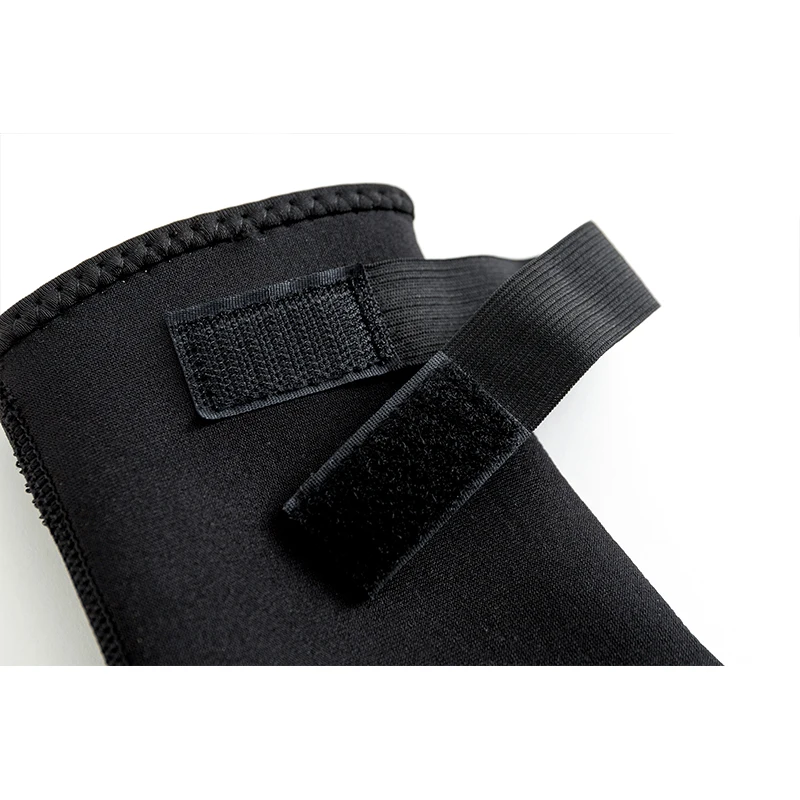 Fashion design neoprene diving socks with adjustable elastic straps anti-slip wetsuit boots keep warm