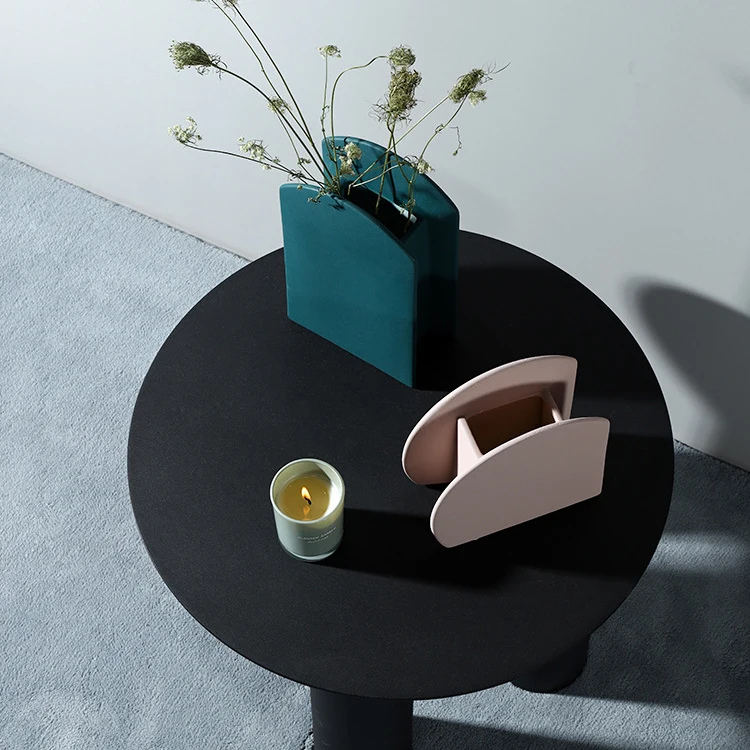 Promotion 30% off Minimalist outdoor decorative vases brusque glazed matte geometric concrete vase