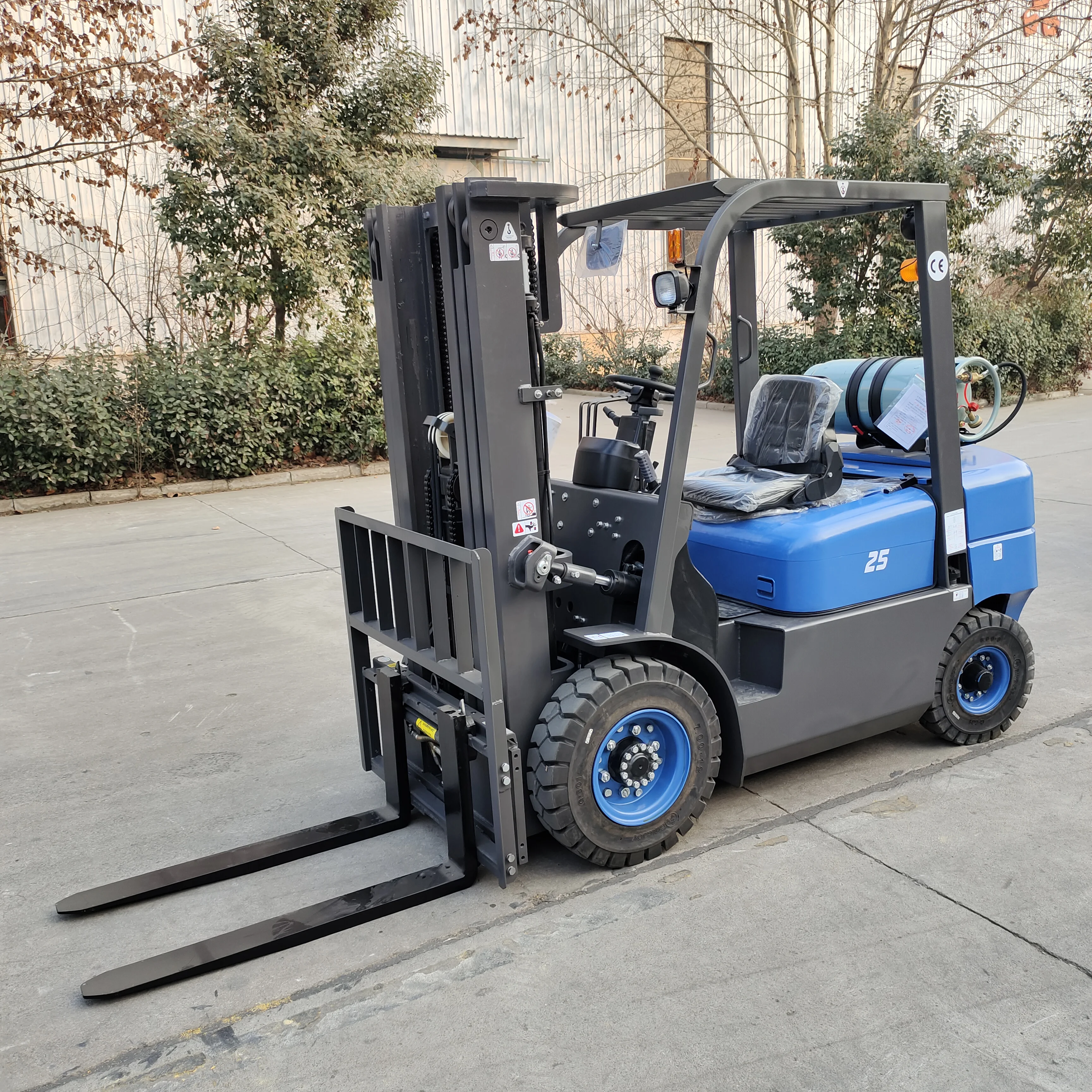 NEW CRANES FORKS  2.5 TON  DIESEL/GAS