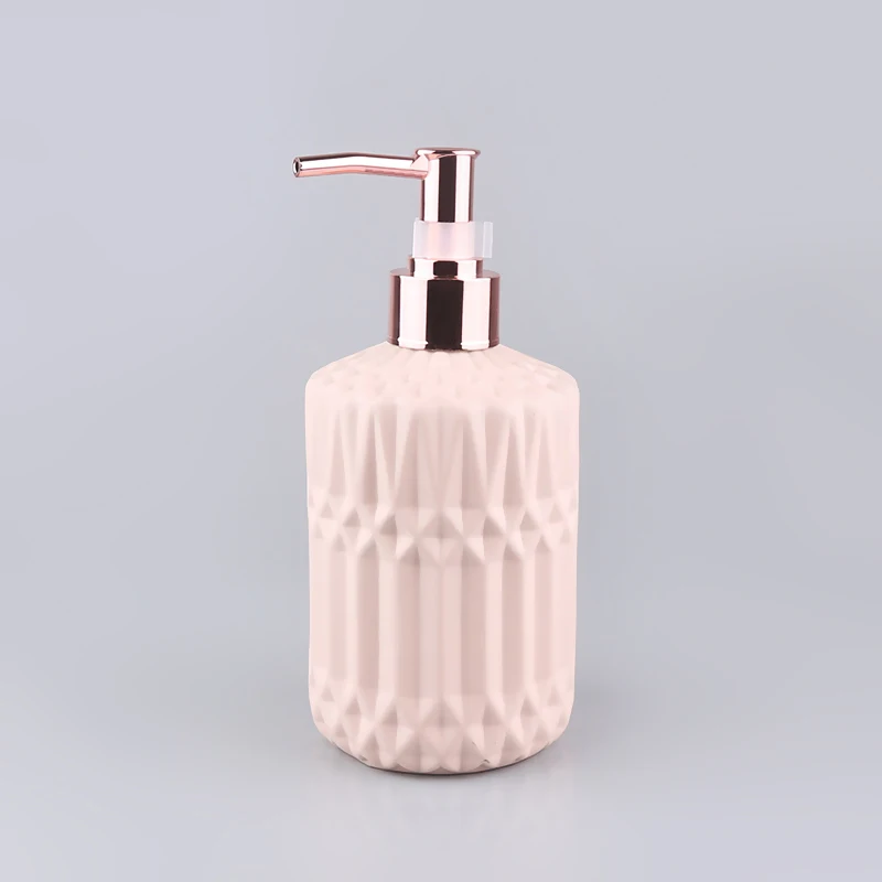 Luxury Rose Gold Pump ABS Plastic Cosmetic Bottle UV Lotion Pump Spray Bottle with Aluminum Metal Collar