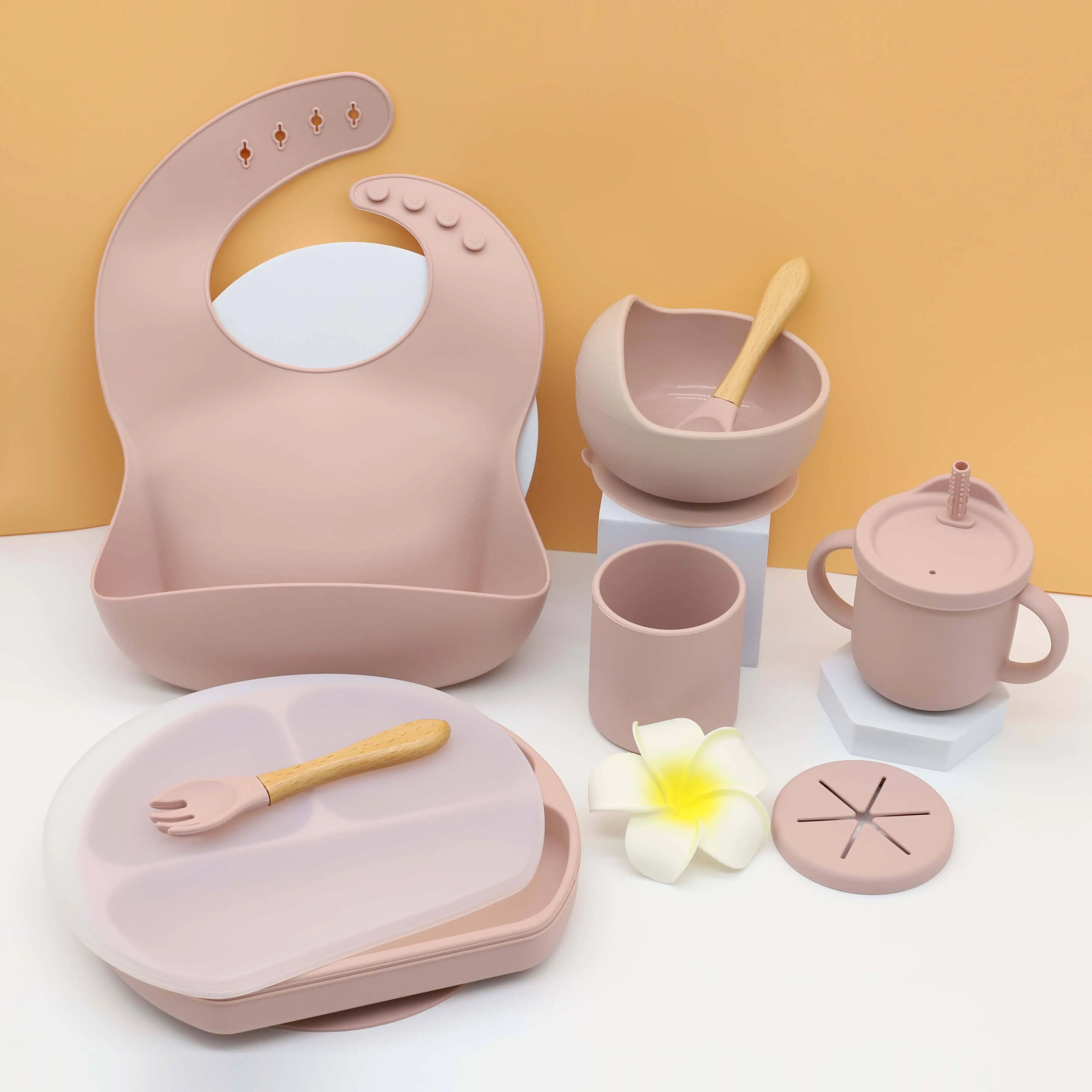 Wholesale environmental protection custom baby silicone tableware bowl snack cup baby Tableware Feeding Set