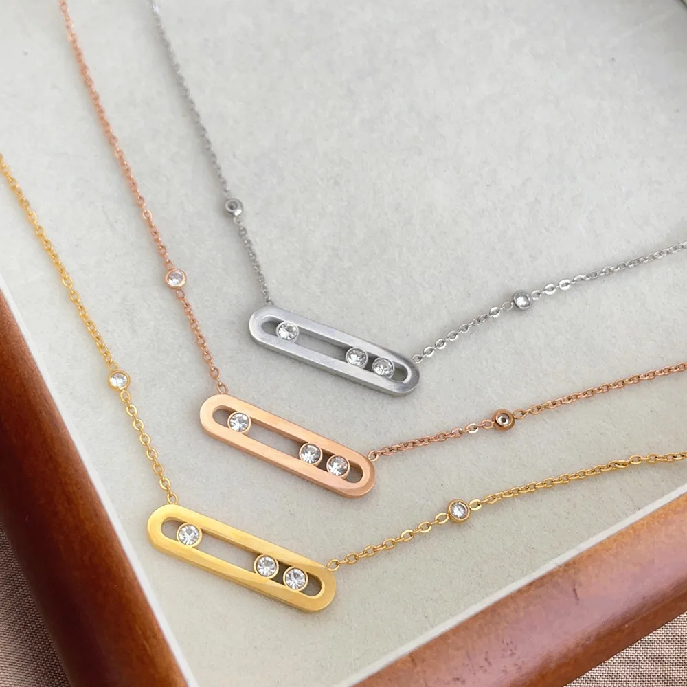 Niche design personality necklace gold-plated titanium steel clavicle chain