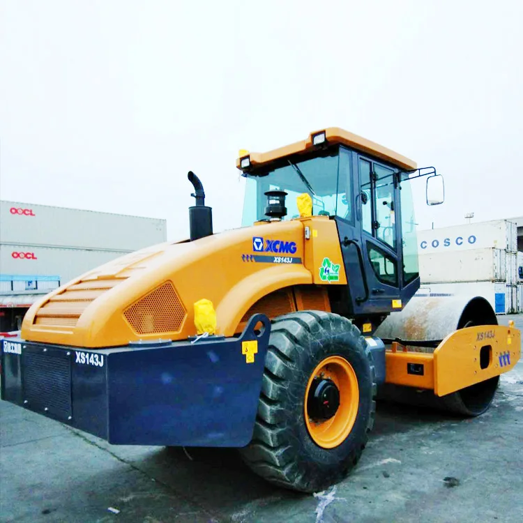  Вибрационный дорожный каток XCMG XS143J 14 тонн уплотнительный цена на