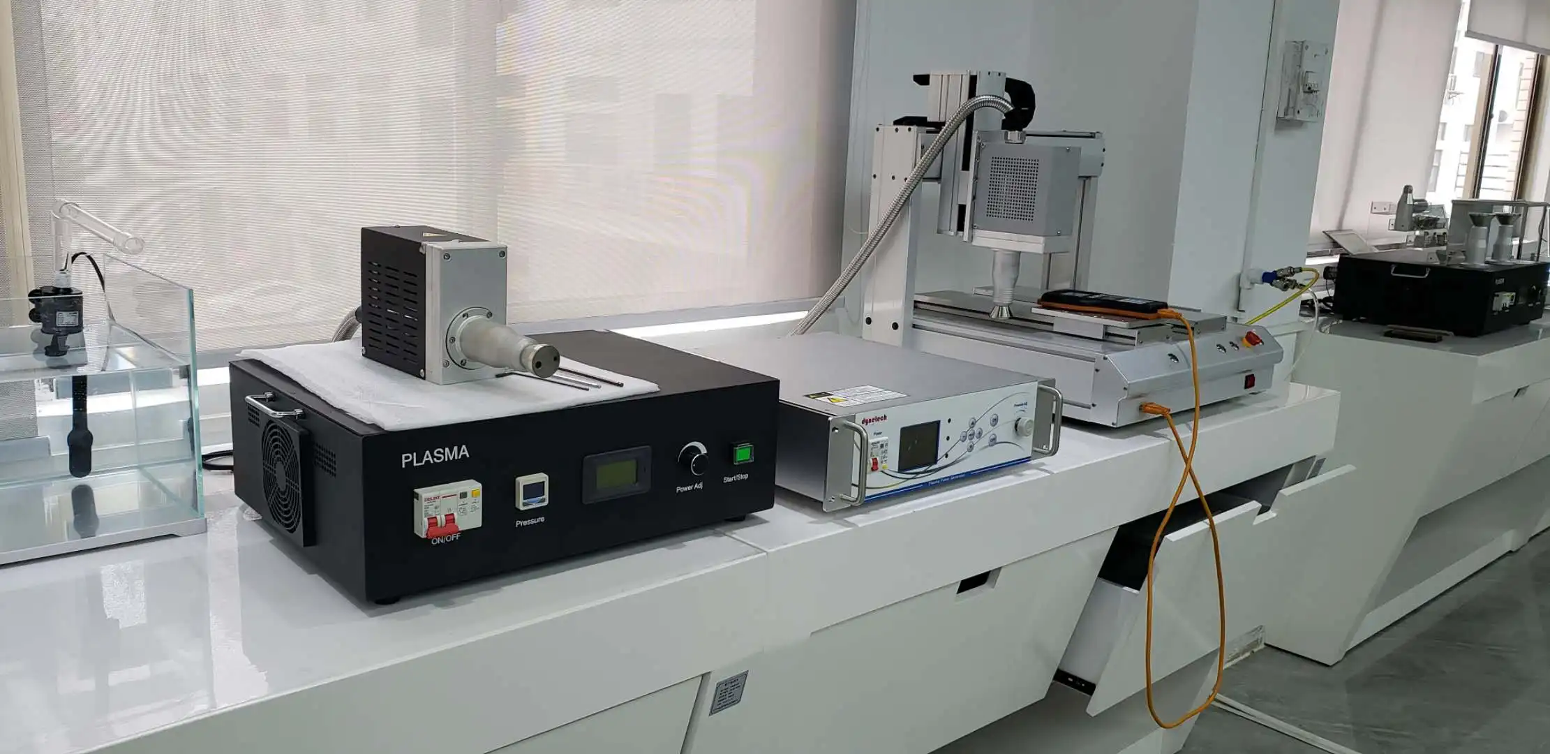 Automatic Plasma Surface Treatment Machine for Improves the Adhesion of the Materials