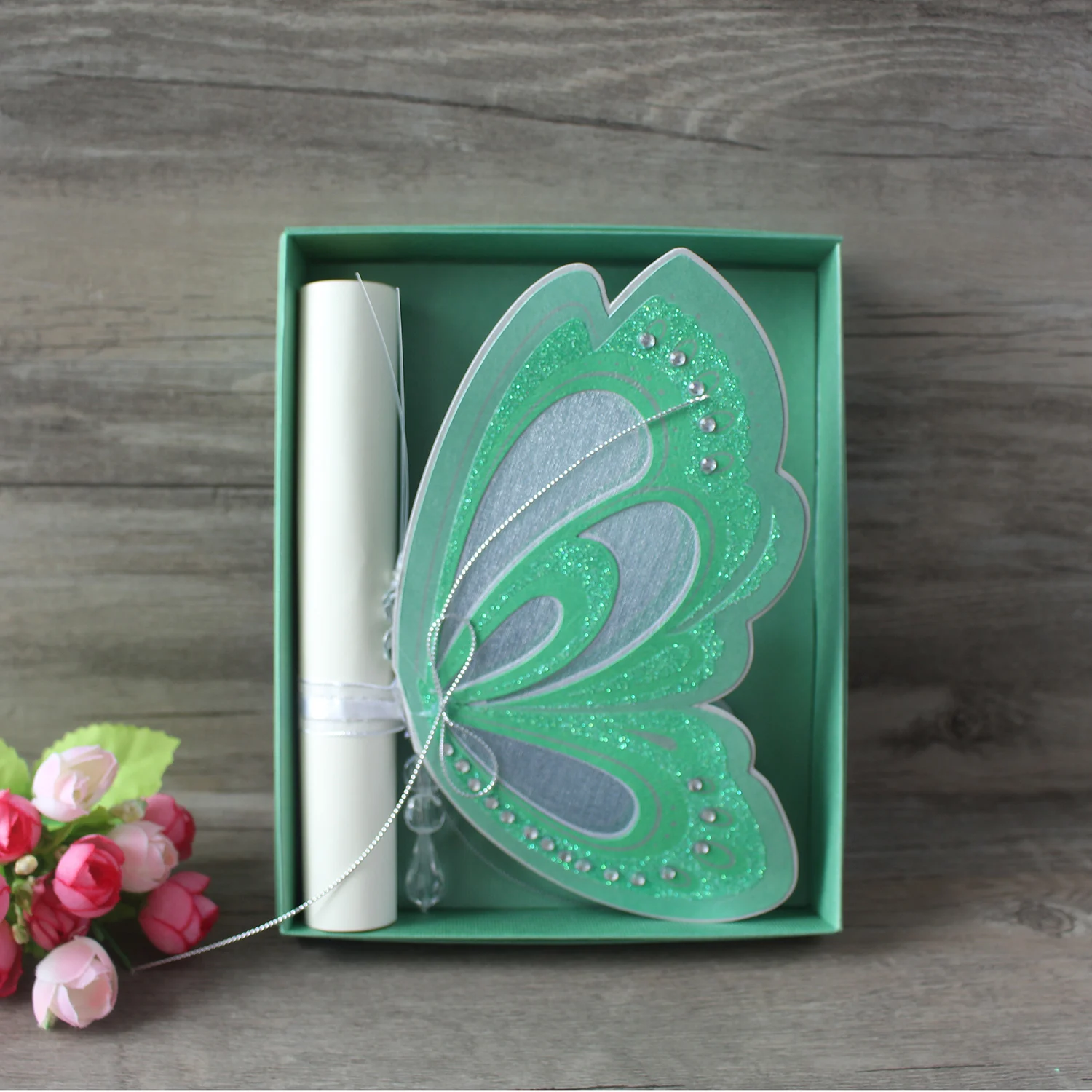 Wholesale Green Shining Unique Butterfly Shape Scroll Wedding Invitations