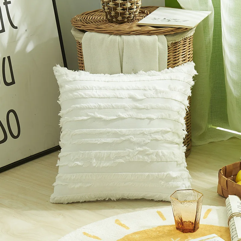 Factory Price 18 x 18 inches Set of 2 Bedding Luxury White Throw Jacquard Pillow Covers Decorative Pillows Cushion Covers