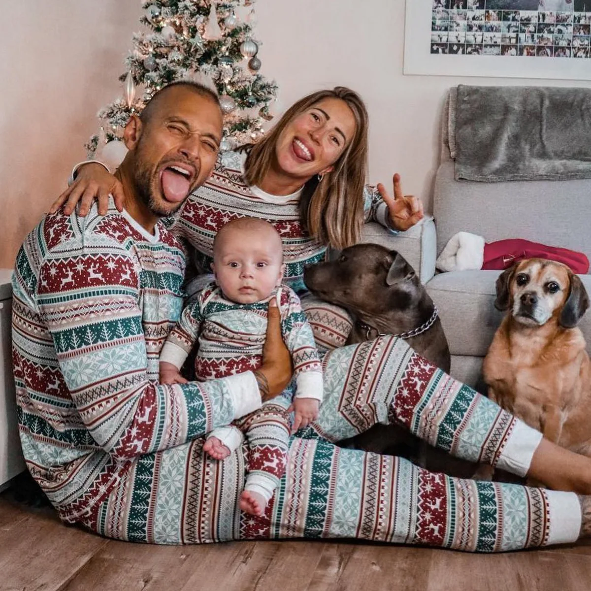 Custom Labels Santa Prints  Pyjama Lounge Wear Parent-Children Sleepwear Outfit Family Matching Christmas Pajamas