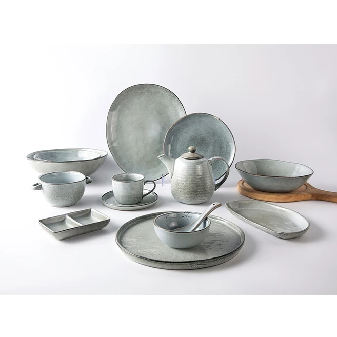 High Temperature Porcelain Round Plate Ceramic Dinnerware European Design Collection