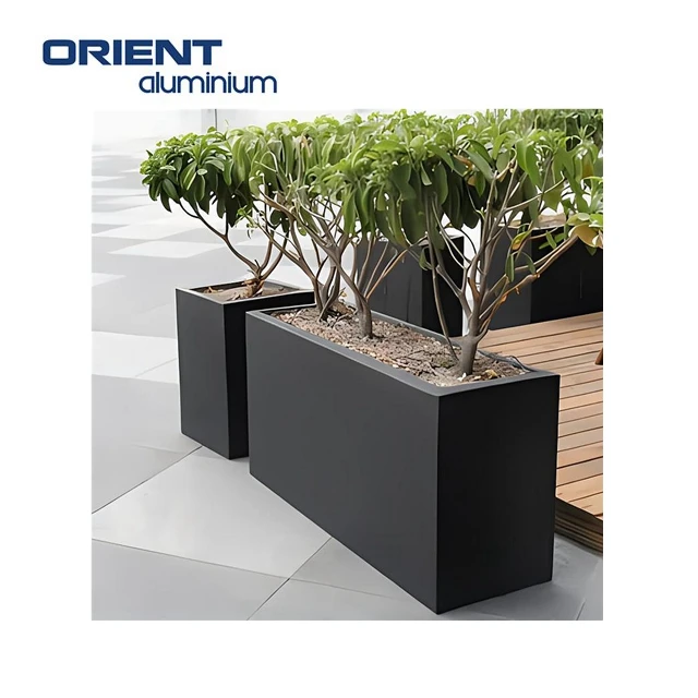 Outdoor garden flower pots & planters garden metal wheelbarrow planter