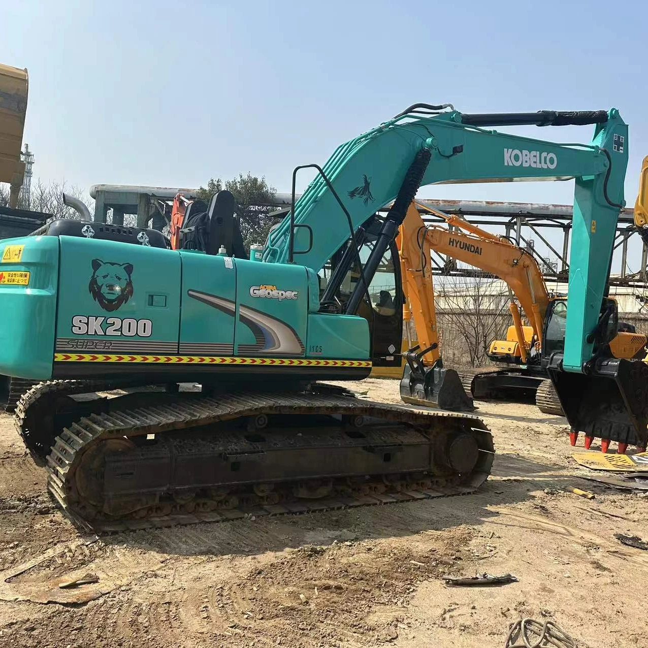 Kobelco excavator Sk200 21 ton excavator with hydraulic lifting cabin for sale