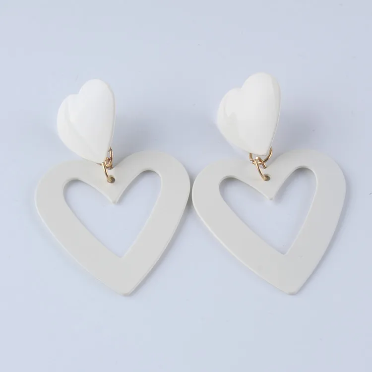 Fashion Cute S925 Sterling Silver Needle Earrings Female Dainty 70s Heart Shape Stud Earrings