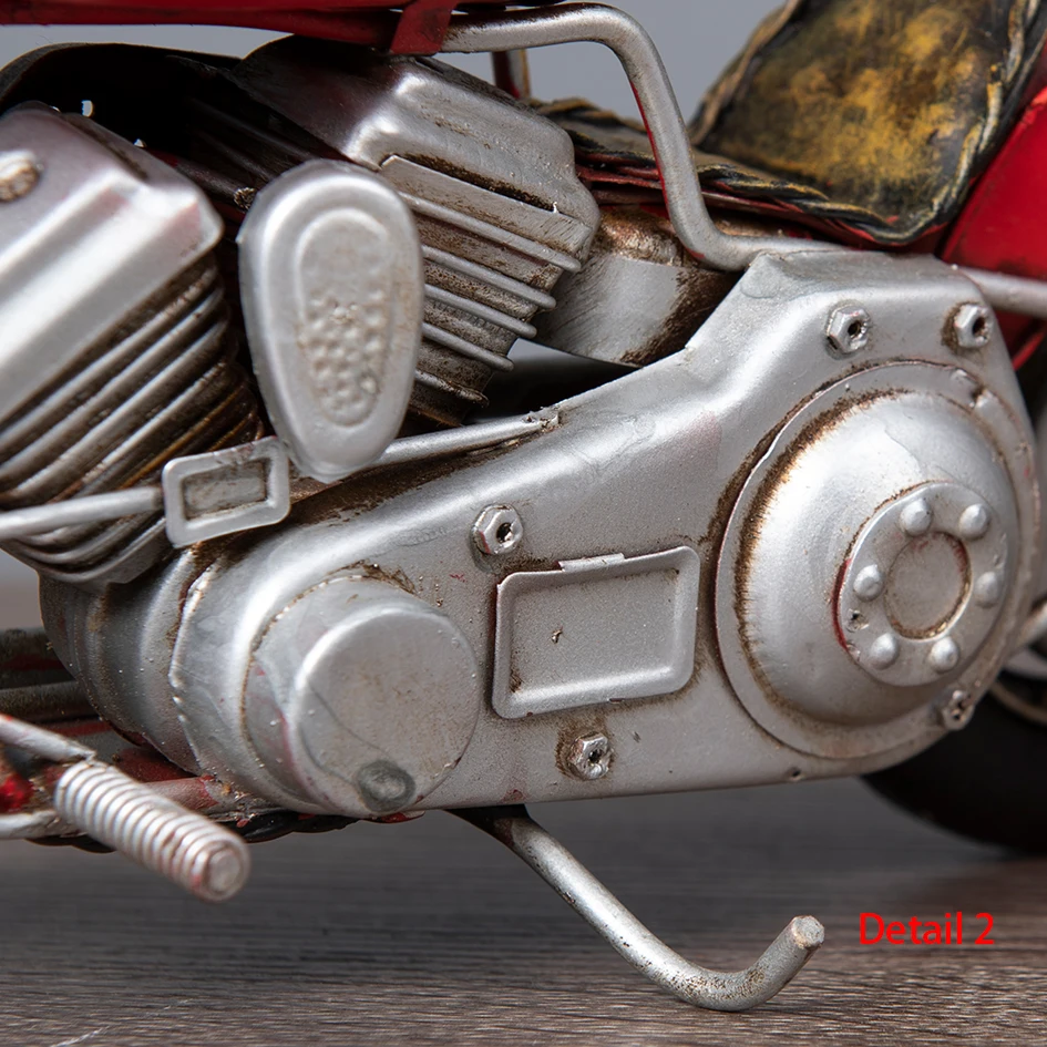 RED HD MOTORCYCLE 1:8-SCALE