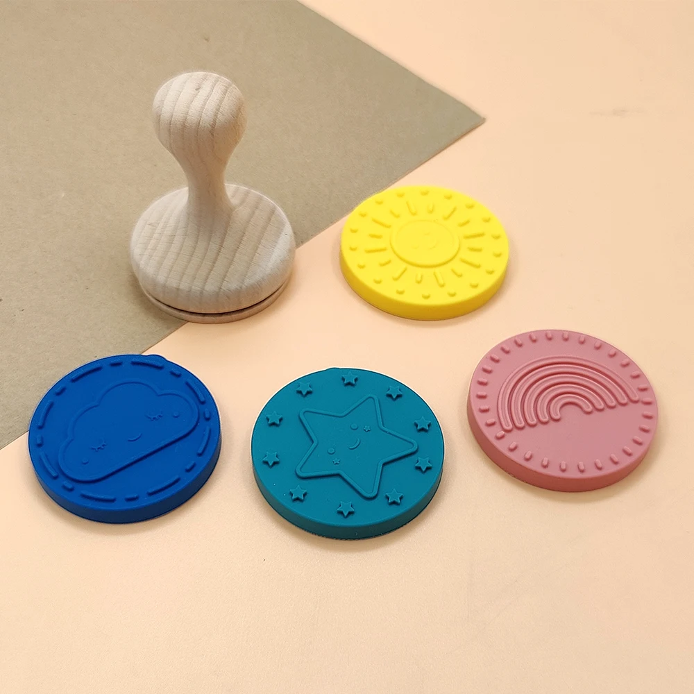 Hot Selling Silicone Custom Set Toy Wooden handle Stamp For Gifts And Kids
