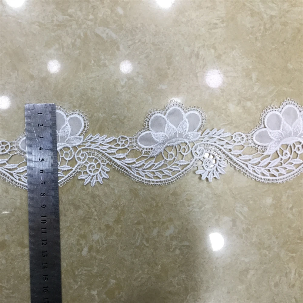 New High Quality Embroidery custom Garment Accessories Venice lace Wholesale Price Black/White French Lace Trim For Bridal