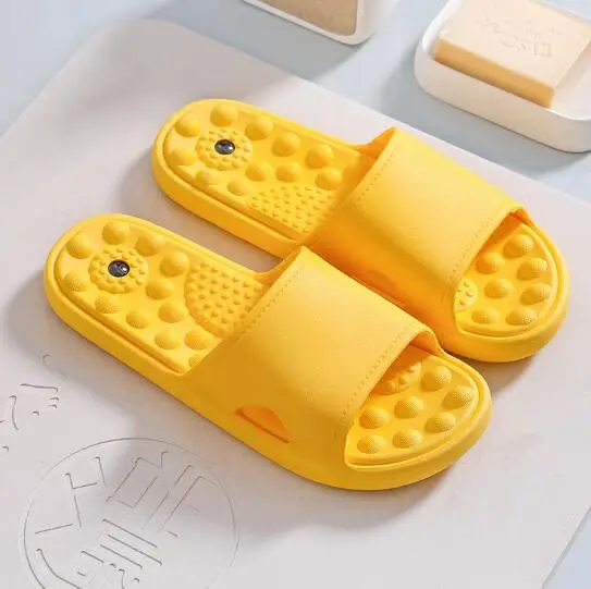Wholesale Comfortable Health Care PVC Bathroom Aacupuncture Accupressure Foot Massage Slippers