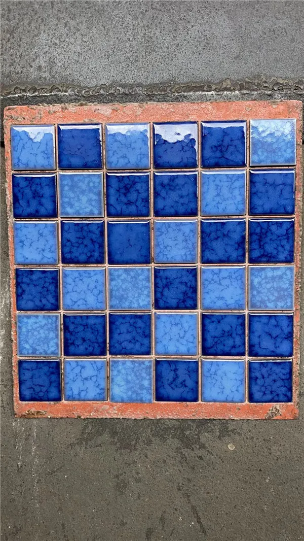 Durable Anti-slip Fish Shape Mixed Color Irregular Glass Mosaic Tile Mosaic For Walling dilis