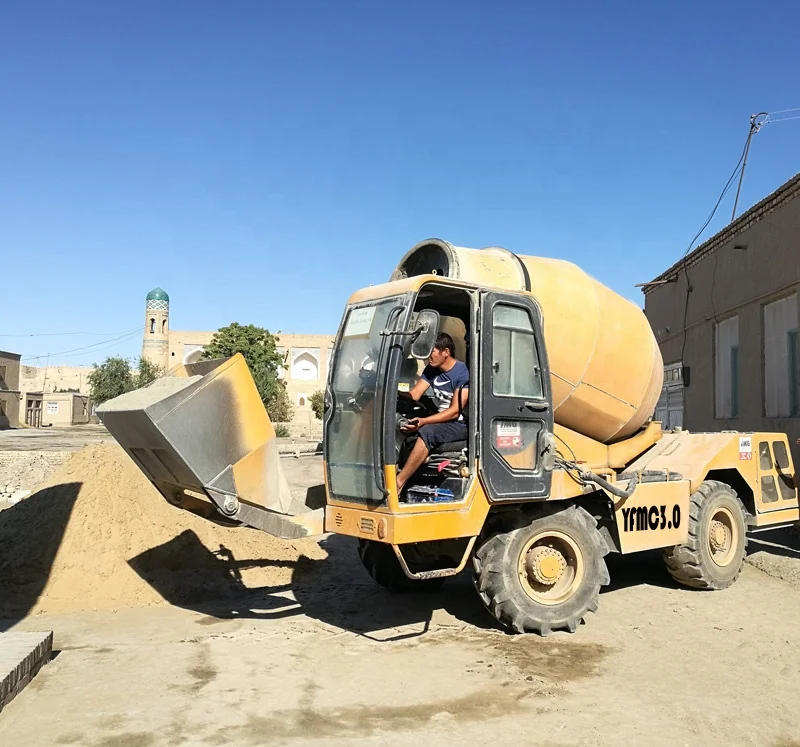 Propelled Small Concrete Mobile Truck Self loading Concrete Mixer