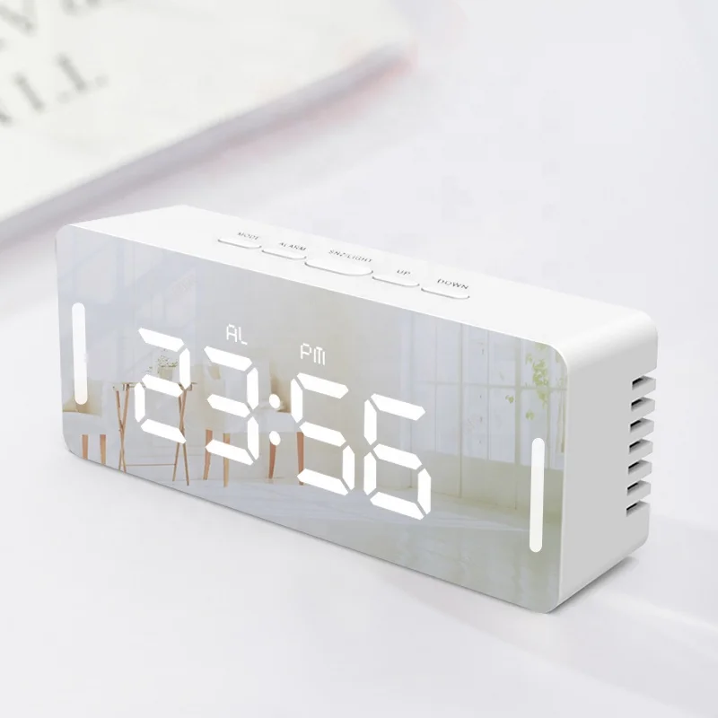 2022 Korea Hot Sale LED Makeup Mirror Screen Alarm Clock LED Night Light Desk/Table Clock