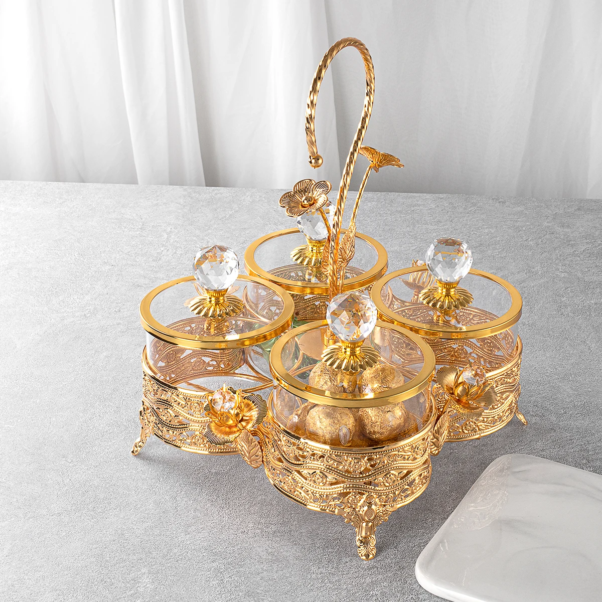 JINGHUANG HOME DECOR Luxury Design Square Candy Snack Storage Glass Plate Golden Metal Dry Fruit Tray