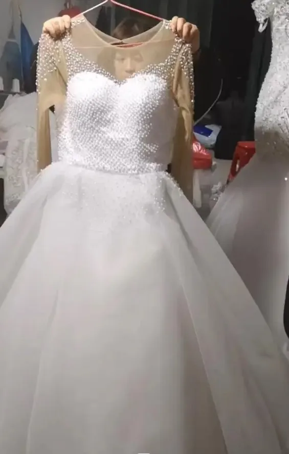 Plus Size African wedding dress woman long sleeve  Pearls princess bridal Ball gown robe de mariage