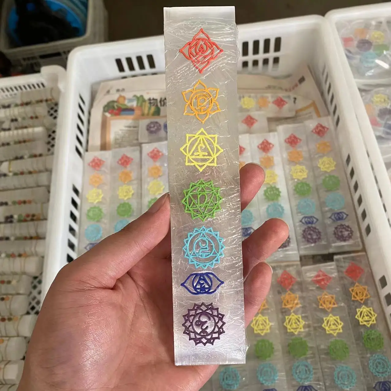 Factory Wholesale High Quality Natural Crystal Healing Selenite Wand  7 Chakra Rune Selenite Slice For Spiritual Healing