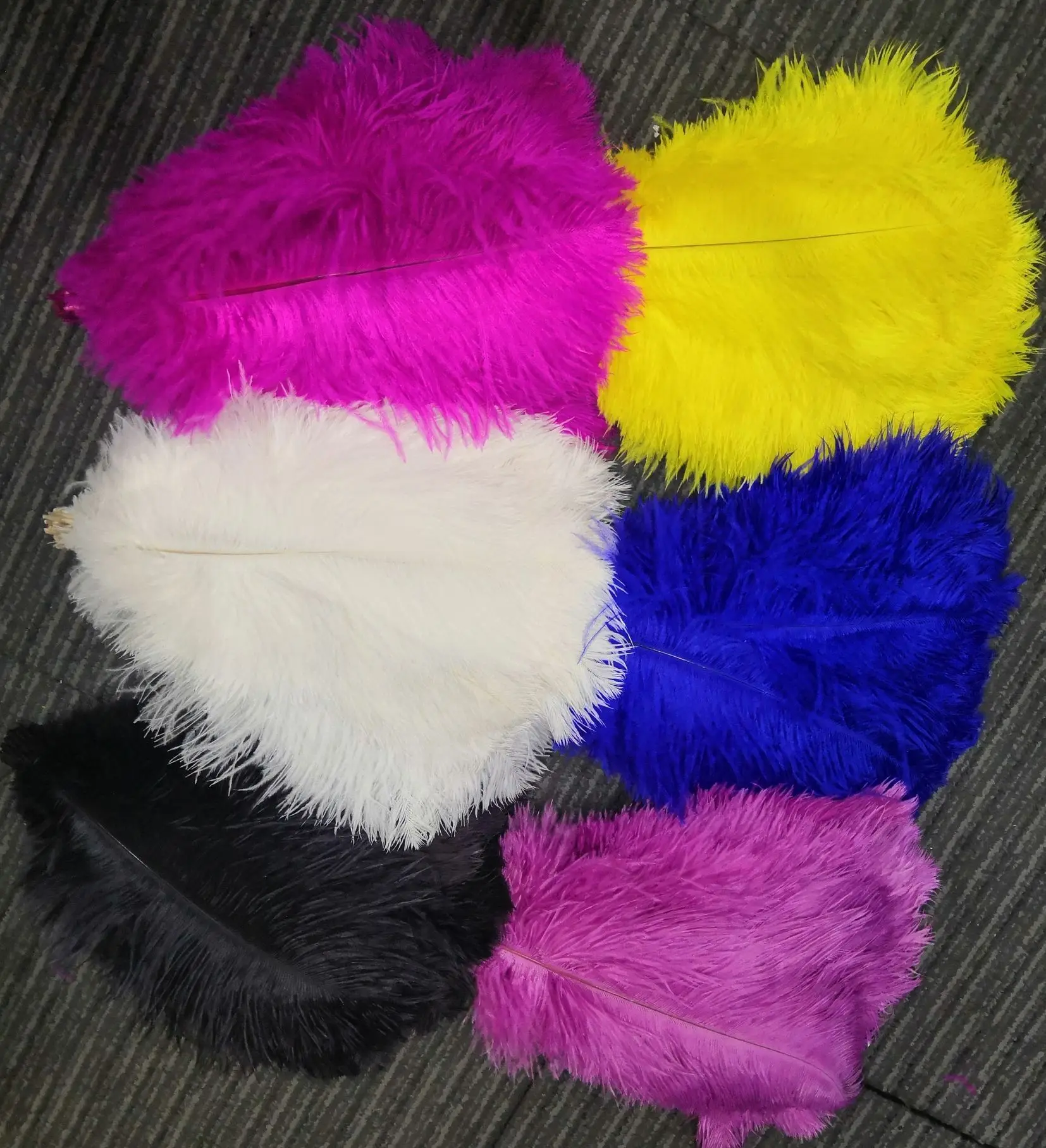 FH213 Small Size Decorative Dyed Ostrich Feather