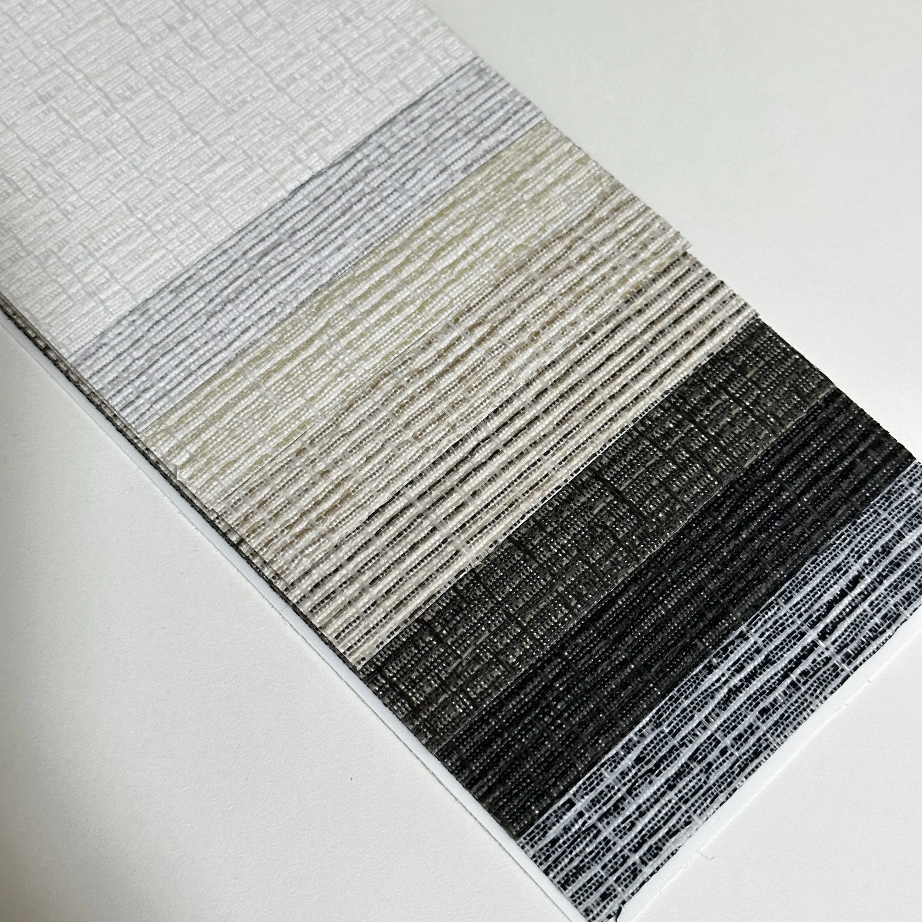 Luxury quality blackout roller blind fabric with design