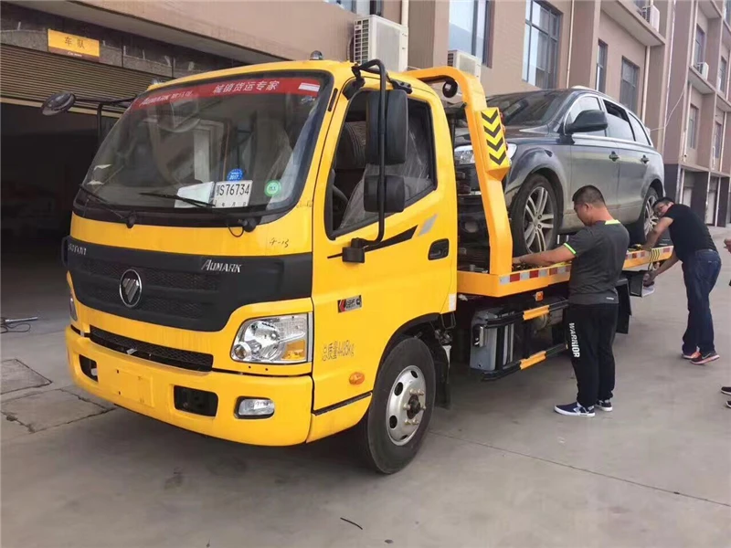 FOTON 4x2 Wheel Lift Flat Bed Car Hauler One Towing Three Car Carrier Road Recovery Rollback Tow Truck Flatbed Wrecker